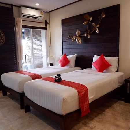 Sunny V Hotel Чиангмай Экстерьер фото