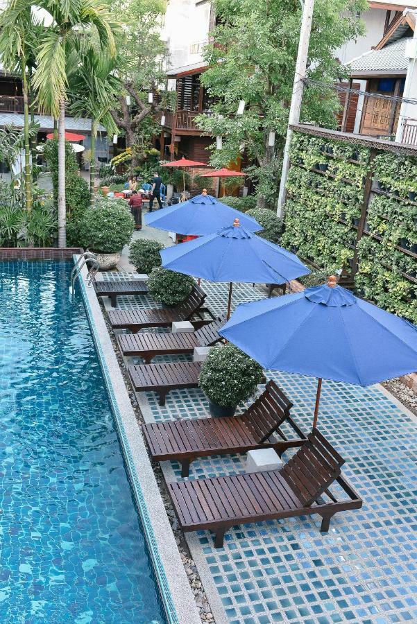 Sunny V Hotel Чиангмай Экстерьер фото